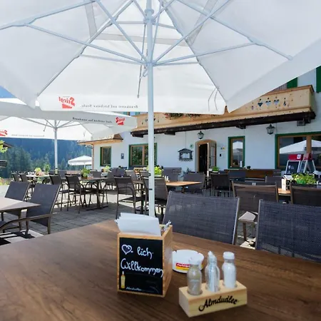 게스트하우스 Gasthof St. Adolari 3*
