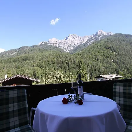 Gasthof St. Adolari Sankt Ulrich am Pillersee