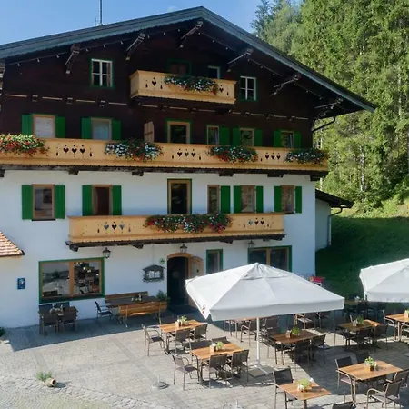 Gasthof St. Adolari 3*